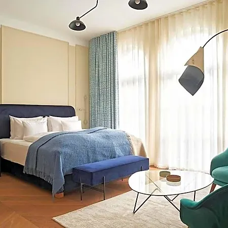 Bagatelle Gardenhouse *