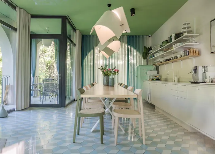 Bagatelle Gardenhouse Hotel *