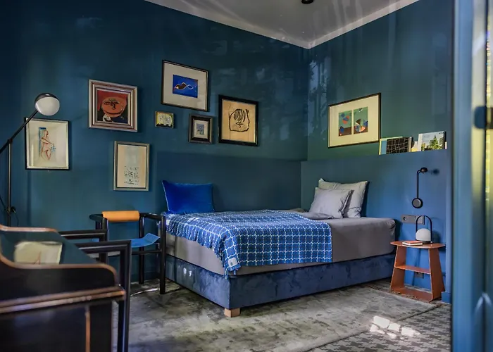 Bagatelle Gardenhouse Hotel