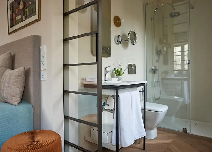 Bagatelle Gardenhouse *
